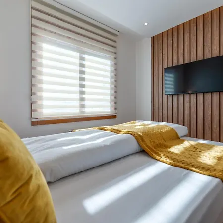 & Pino Mons 2 아파트