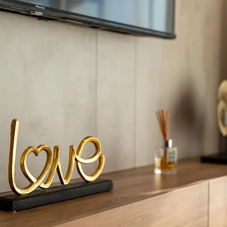 & Pino Mons 2 זלאטיבור