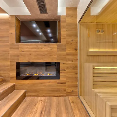 아파트 & Pino Mons 2 즐라티보