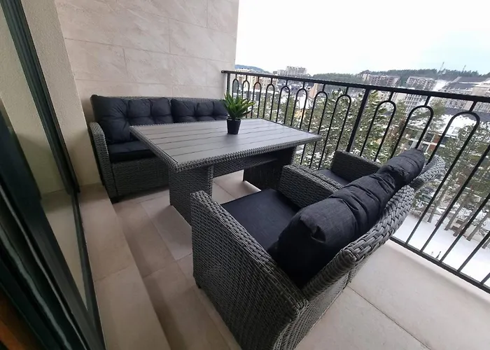 Lejlighed & Pino Mons 2